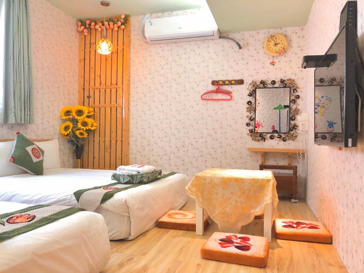 Splendid Flora B&B Хенгчун Экстерьер фото