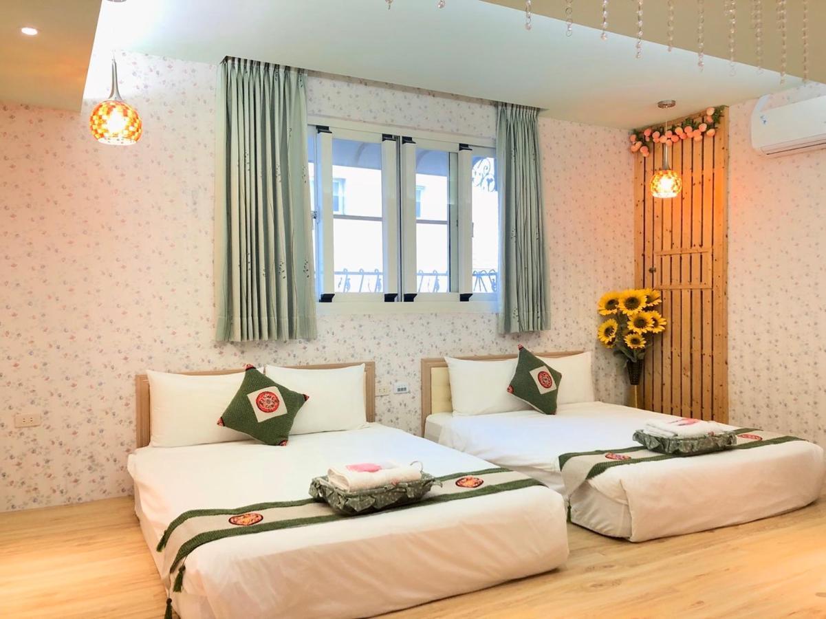 Splendid Flora B&B Хенгчун Экстерьер фото