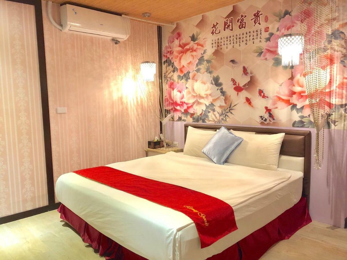 Splendid Flora B&B Хенгчун Экстерьер фото